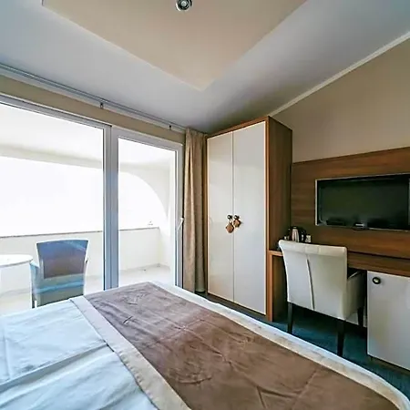 Hotel Bellevue 4*